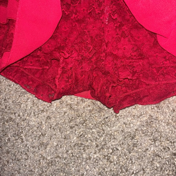 Womans red bloomer shorts - Picture 2 of 2